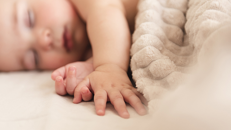 آموزش خوابیدن به نوزاد