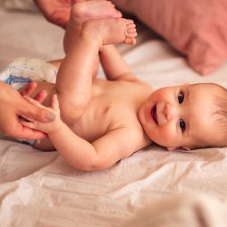 رشد و مراقبت از نوزاد در هفته اول تولد چگونه است؟(1)